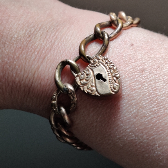 Antique Victorian Gold Filled Sweetheart Repousse Padlock Chunky Bracelet - Picture 11 of 16